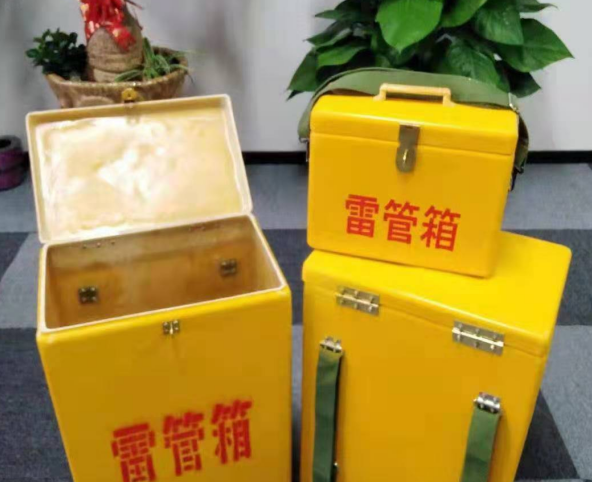 察哈尔右翼中玻璃钢雷管箱有哪些特点